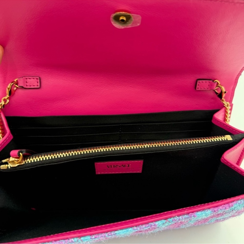 Versace Medusa Quilted Tweed Wallet/Crossbody with Lambskin Leather Interior NWT - Picture 7 of 12